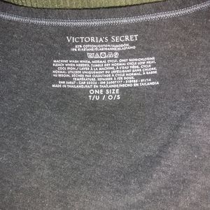 Vs shirt